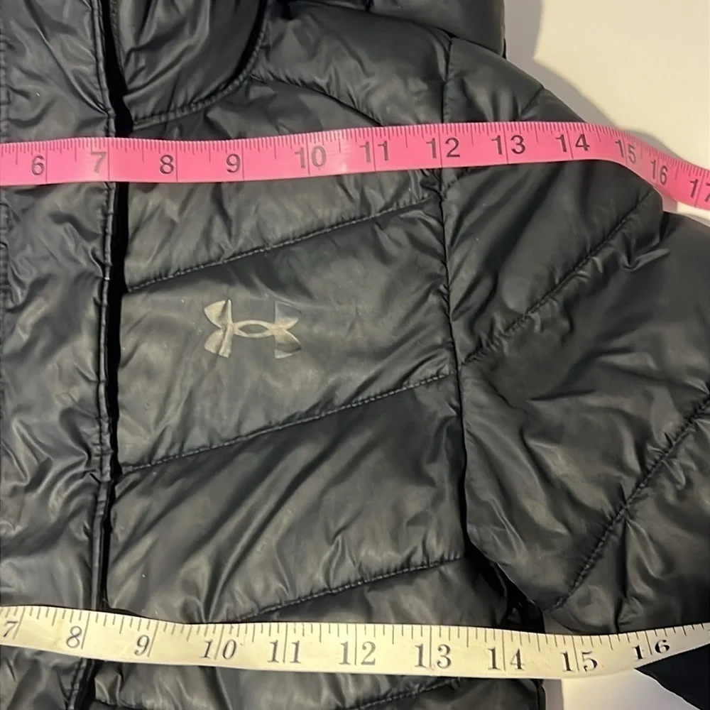 Under Armour Kids Black Puffer Winter Hooded Jacket Size  youth small